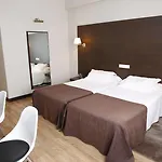 Mendez Nunez Ξενοδοχείο 4*