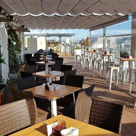 Mendez Nunez Hotel 4*