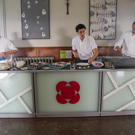 酒店 Mendez Nunez 4*