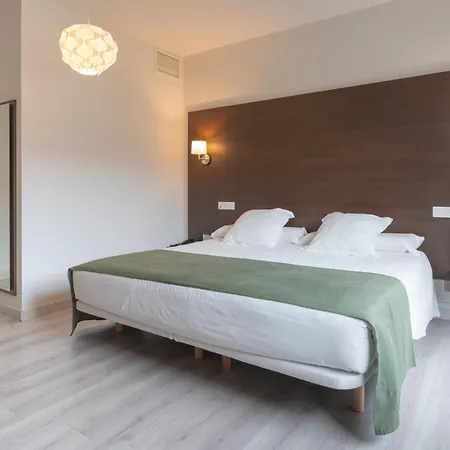 Hotel Mendez Nunez 4*