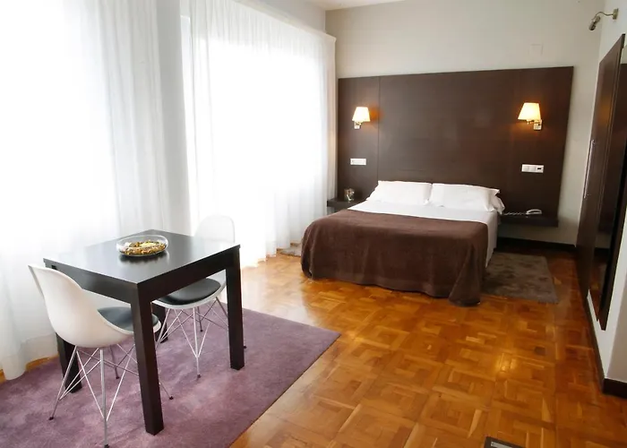 Mendez Nunez Hotel Lugo