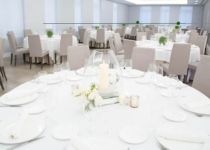 酒店 Mendez Nunez 卢戈