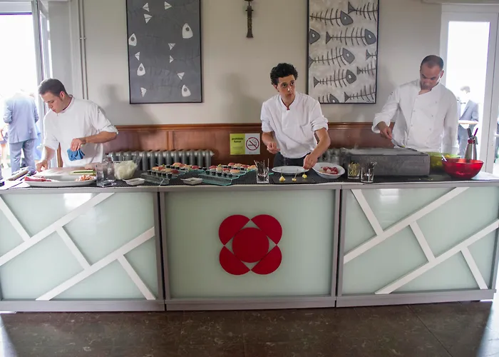 酒店 Mendez Nunez 4*