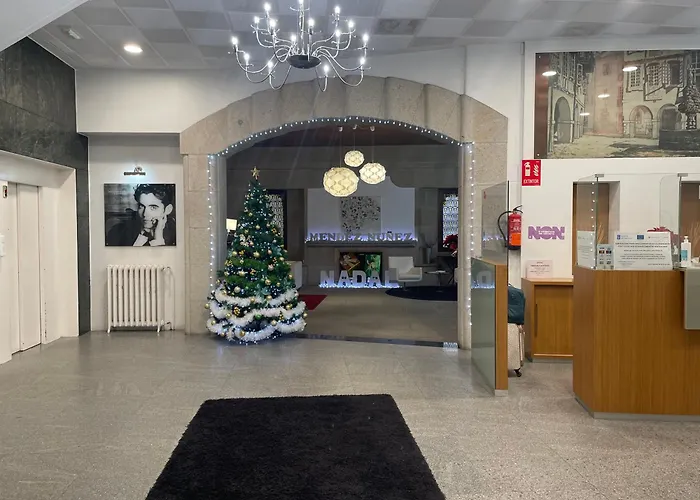 酒店 Mendez Nunez 卢戈