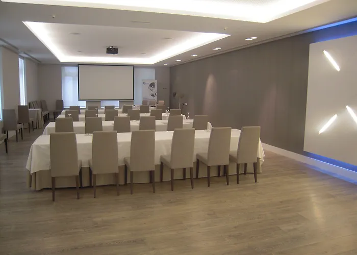 酒店 Mendez Nunez 4*