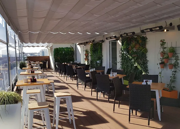 Mendez Nunez 酒店 卢戈